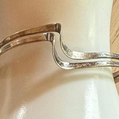 Vintage Sterling Silver Double Cuff Bracelet - Total Weight 8.8 Grams 