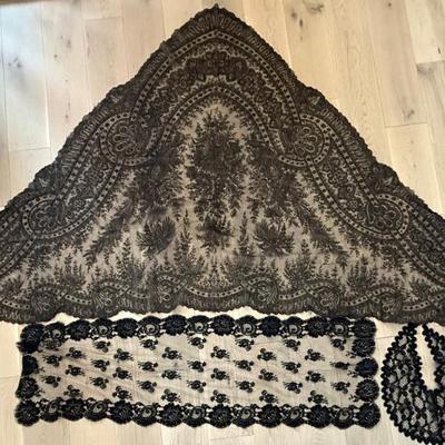 Antique 1800's Chantilly Lace Triangle Shawl - Black Lace Collar And Tambour Lace Black Scarf