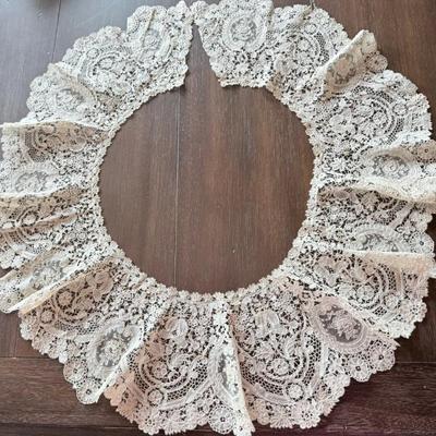 Antique 1920's Hand Made Duchese Lace Circular Collar 1920's Lace Collar 