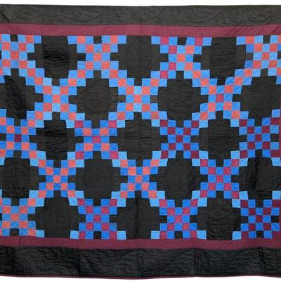 65.5" X 84" Vintage Machine Pieced And Quilted Sateen Blue And Black Quilt With Blue Back 