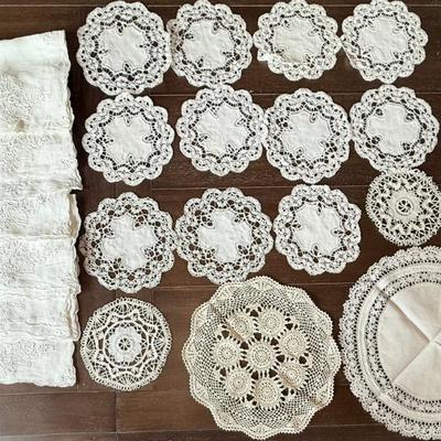 Vintage & Antique Hand Embroidered And Lace Drink Coasters - Napkins & Doilies 