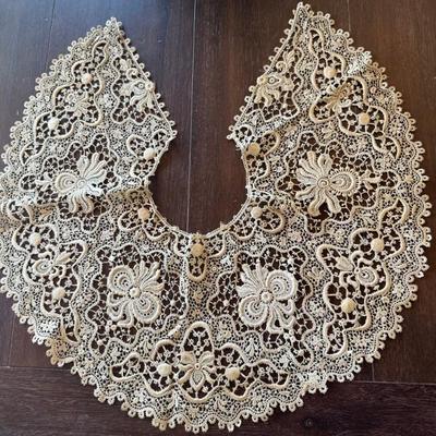 Victorian Handmade Belgium Lace Round Collar 