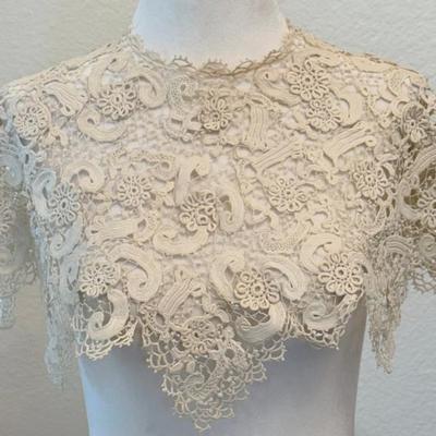 Gorgeous Victorian Hand Made Belgium Lace Ecru Collar 
