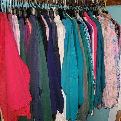 Sale Photo Thumbnail #29: Clothes