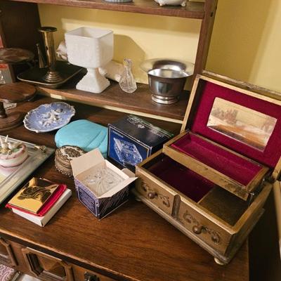 Sale Photo Thumbnail #137