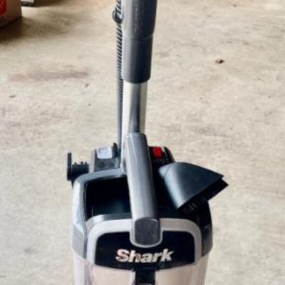 021-GAR: SHARK Navigator Vacuum Cleaner