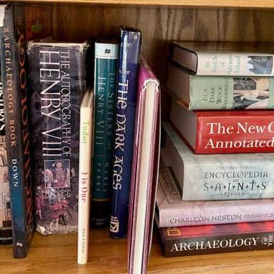 073-DEN: Books: History of Tudor Era & Bible Reference