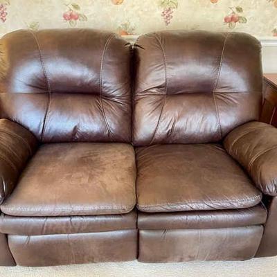 084-DEN: Big ol’ Brown Loveseat