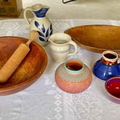035-LR: Wooden Bowls & Pottery