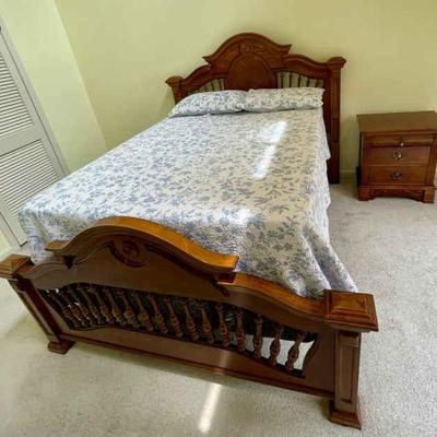 060-MBR: Queen/Full Bed and Nightstand