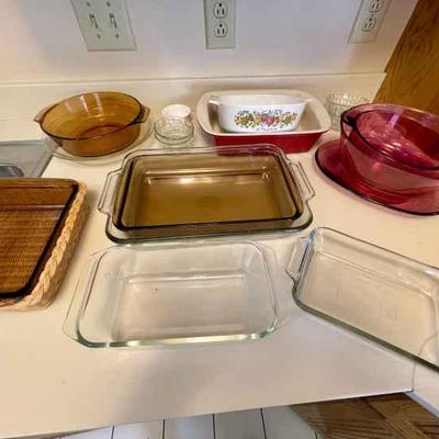 047-KIT: Pyrex and Friends Bakeware
