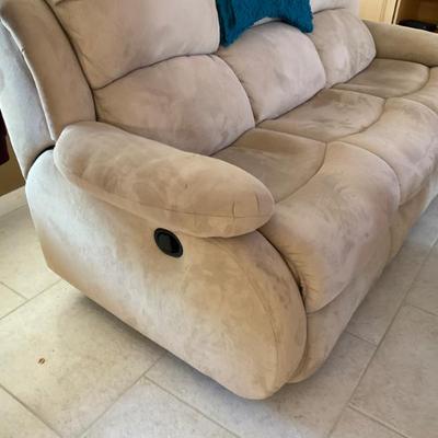 Electric recliners
