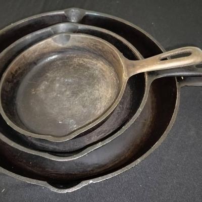 Set Of 3 Cast Iron Heavy Duty Pans