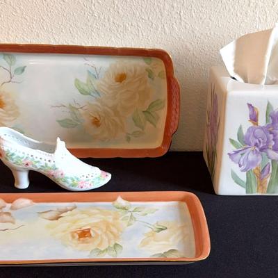 Hand painted Bathroom Trays, Jewelry Shoe, Tissue Box And Brass Dixie Cup Holder