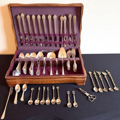 1847 Roger’s Bros. Finest Silver Silver Plated Flatware & Silver Plated Collector Spoons