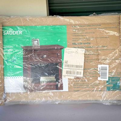 NIB SAUDER Side Table 
