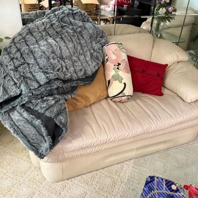 Sale Photo Thumbnail #156