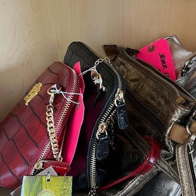 Sale Photo Thumbnail #865