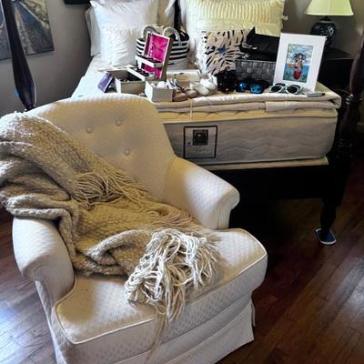 Sale Photo Thumbnail #72: FURNITURE