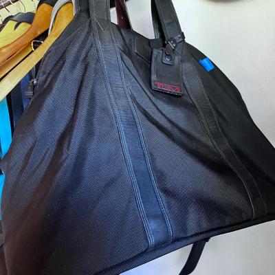 Sale Photo Thumbnail #75: tumi