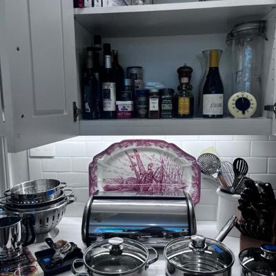 Sale Photo Thumbnail #30: KITCHEN 