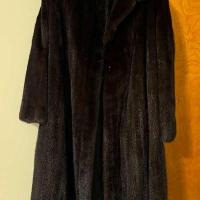 Vintage Fur Coats and Accessories – Sinbender’s, Lieberman’s, Richman’s 