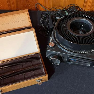 Kodak Slide Projector with Slide Trays and Storage Cases