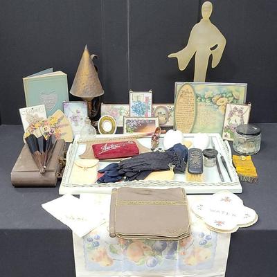 Women's Boutique (WH9)