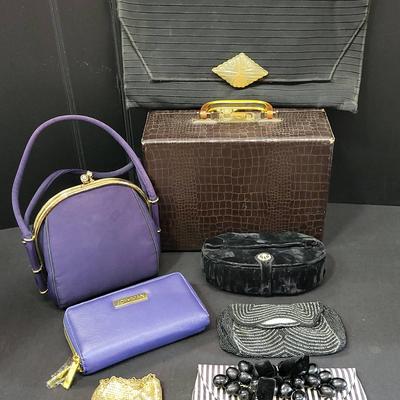 Purse Lot (feat. Whiting & Davis Gold Mesh Purse) (WH9)