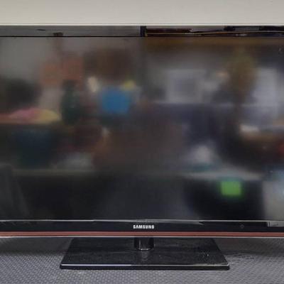 46" Samsung TV (WH2)