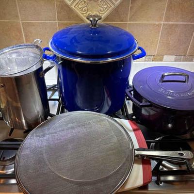 Large pots stock asparagus & stew