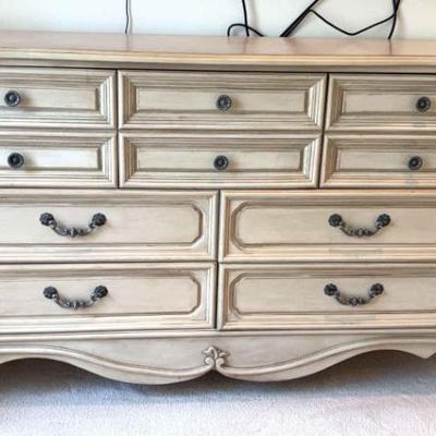 Fairmont designs dresser
