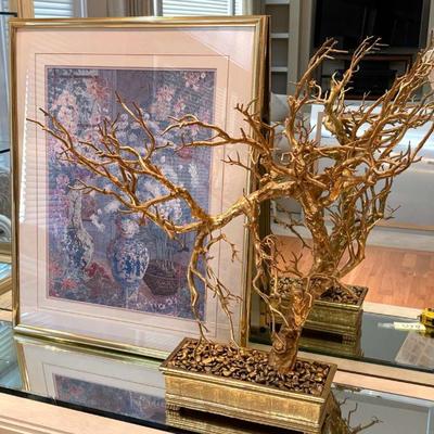 Framed art gold tone art piece