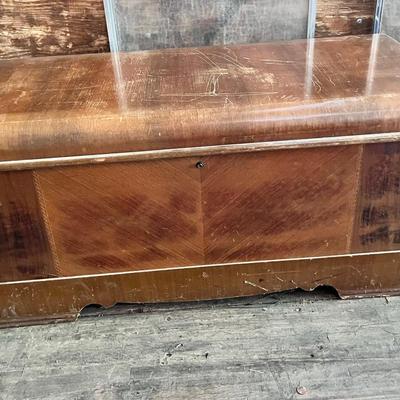 Lifetime Cedar Wood Hope Dowry Chest Brown Push Button Lock w/ Key