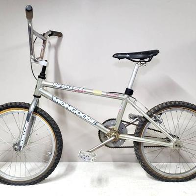 Youth mongoose super goose 17 inch bike