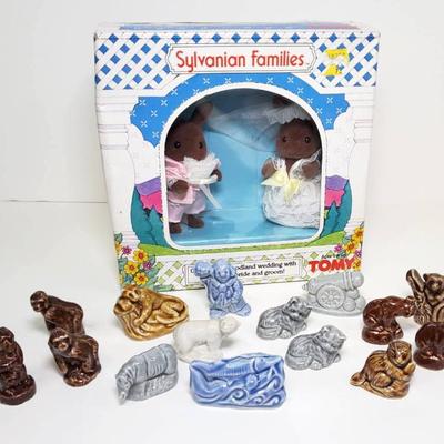 Sylvanian familes rabbits wade red rose tea figures