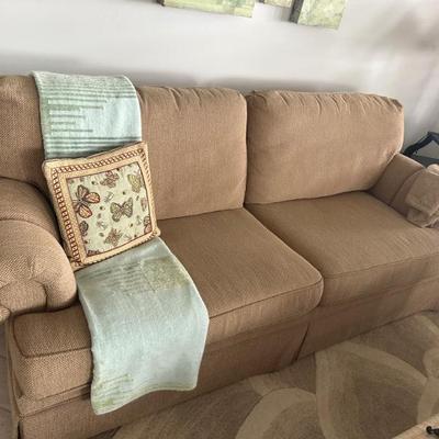 Sale Photo Thumbnail #136