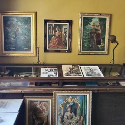 Estate sale photo