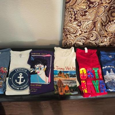 Travel tees