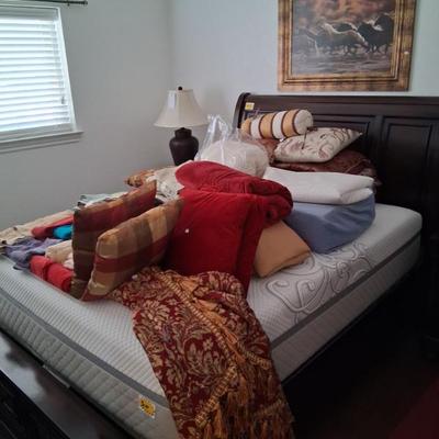 Solid wood bed - size Full - with slates. Full-size mattress
