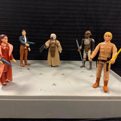 Lot 10: Vintage Star Wars Kenner Action Figure Lot — Leia Bespin, Han Hoth, Luke Bespin, 4-LOM, Weeq
