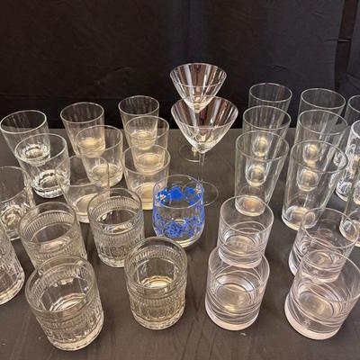 Lot 213: Everyday Glassware 