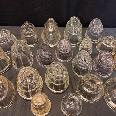 Lot 212: Vintage Glass Jelly Mold Collection 