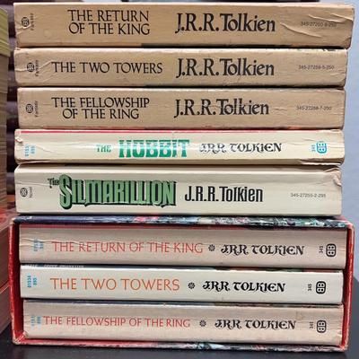Vintage Tolkien Fantasy Book Collection – Including LOTR Trilogy, The Hobbit & The Silmarillion