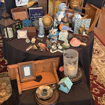 Wooden Decor & Ceramic Statues 