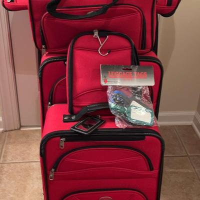 Red American Tourister Luggage Set