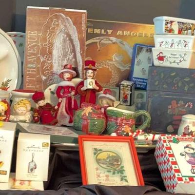 Beautiful Christmas Decor Featuring Hallmark Keepsake Ornaments 