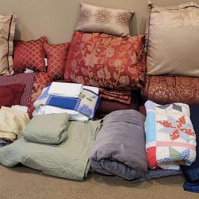 Various King Bedding Sets And Blankets, Pillows & More