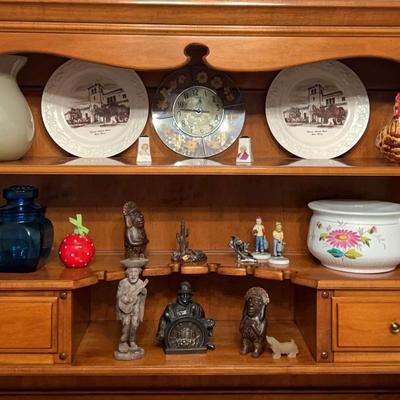 An Eclectic Array of Vintage Decor