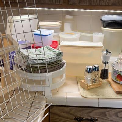 Tupperware & Kitchen Helpers 